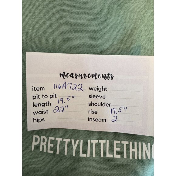 2/$30 NWT PrettyLittleThing Plus Size 20 Sage Green Pocket Sweat Shorts - Picture 13 of 14